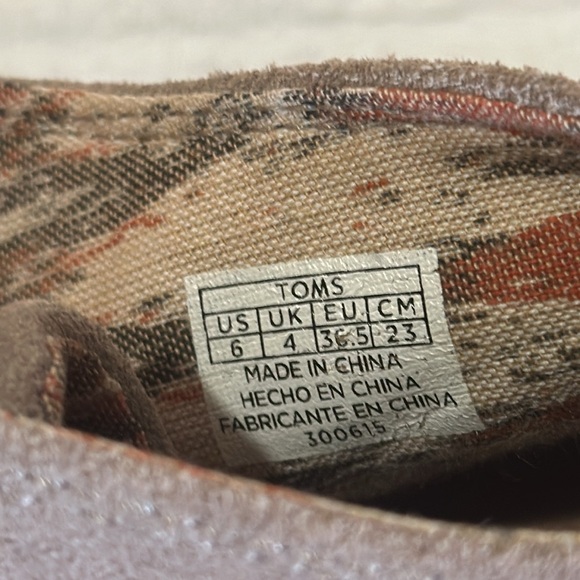 Tom’s suede ankle boots size 6 - Picture 3 of 8